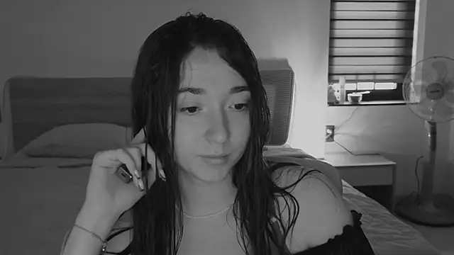 YasmineWest online show from 04.03.26