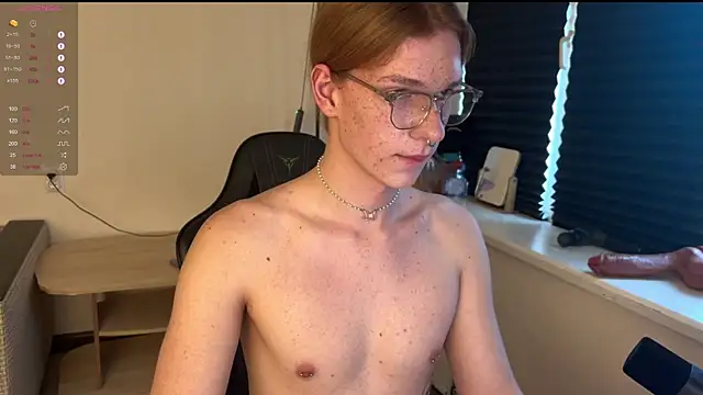 Snapshot of carthylovvve chatting on 01.08.26 carthylovvve online show from 01.08.26