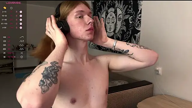 Snapshot of carthylovvve chatting on 02.20.26 carthylovvve online show from 02.20.26