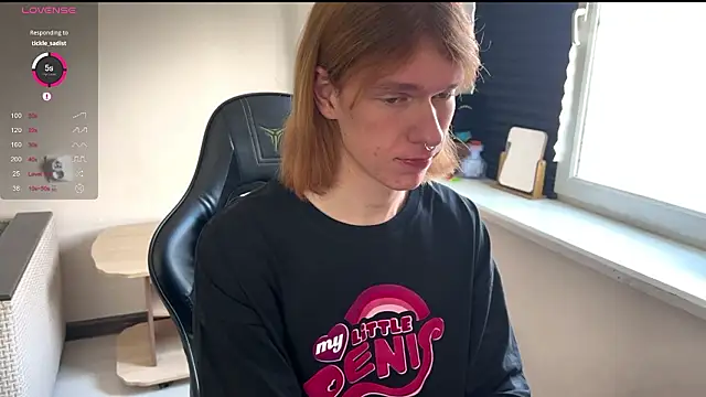 Snapshot of carthylovvve chatting on 03.01.26 carthylovvve online show from 03.01.26