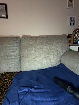 fatfabulous1981 online show from 11.21.25