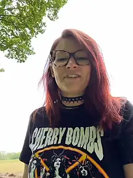 die-EinHORNY-WG online show from 05.19.26