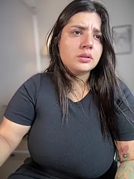 Snapshot of horny_roomiess chatting on 10.24.25 horny roomiess online show from 10.24.25