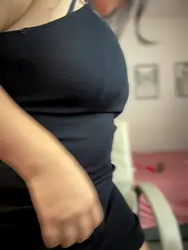 Snapshot of horny_roomiess chatting on 11.12.25 horny roomiess online show from 11.12.25