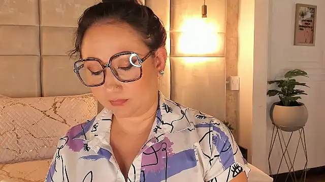 Victoria-Harper online show from 01.30.25