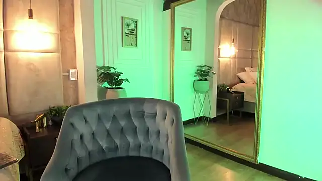 Victoria-Harper online show from 02.13.25