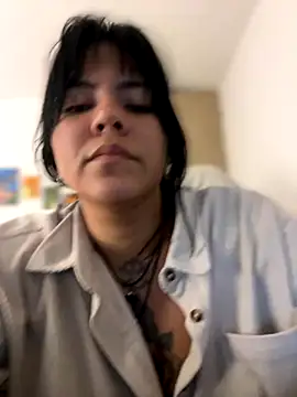 Snapshot of JulianaCastillo chatting on 09.11.25 JulianaCastillo online show from 09.11.25