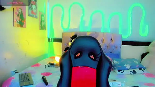 Jessica smith 1 online show from 04.20.26