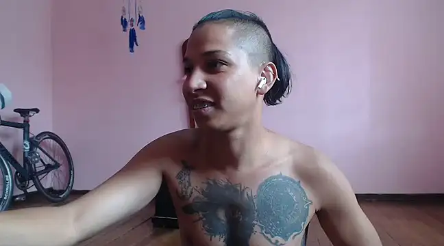 Snapshot of CoreAlejito chatting on 12.18.24 CoreAlejito online show from 12.18.24