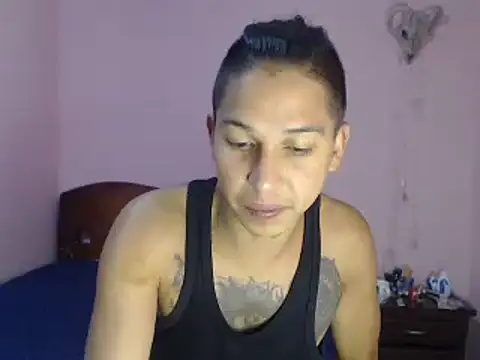 Snapshot of CoreAlejito chatting on 01.17.25 CoreAlejito online show from 01.17.25