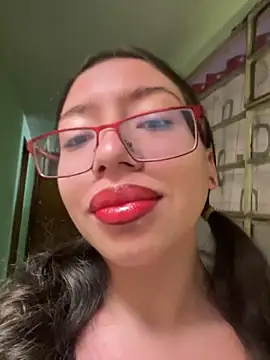 Snapshot of CoreAlejito chatting on 11.25.25 CoreAlejito online show from 11.25.25