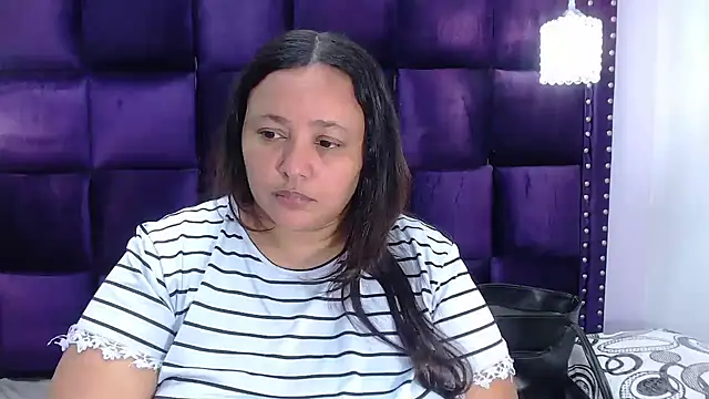 Snapshot of CrushOnMe_ chatting on 11.07.25 CrushOnMe online show from 11.07.25