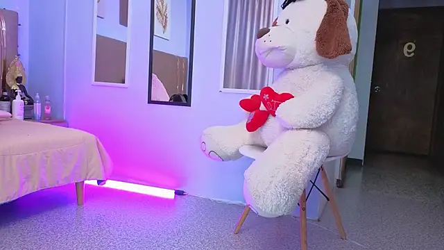 sarah cruzz  online show from 03.06.26