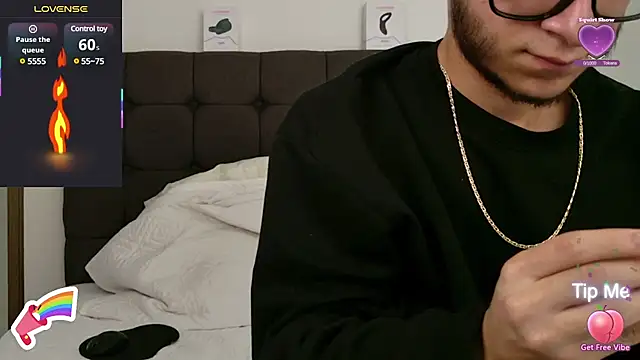 Snapshot of alejdrip chatting on 03.14.25 alejdrip online show from 03.14.25