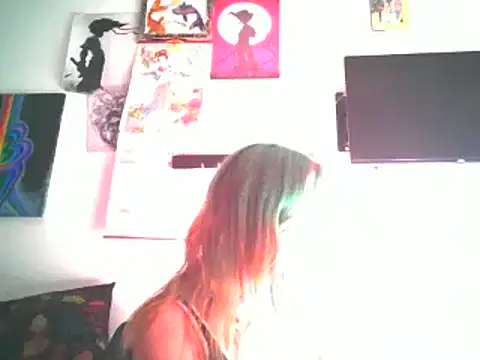 Snapshot of StripKi chatting on 01.06.25 StripKi online show from 01.06.25