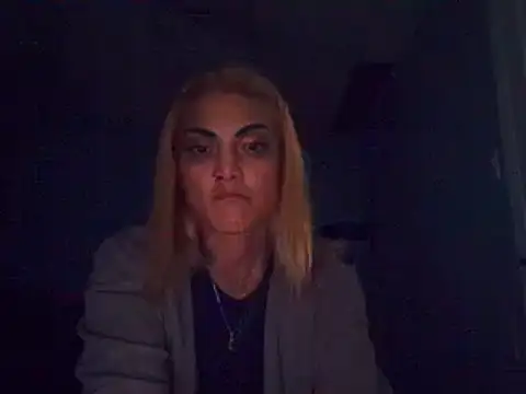 Snapshot of StripKi chatting on 03.12.25 StripKi online show from 03.12.25