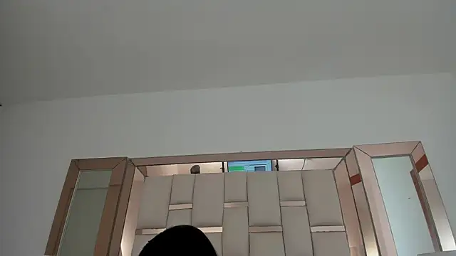 Snapshot of emma_castilloo chatting on 12.15.24 emma castilloo online show from 12.15.24