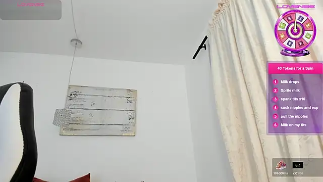 Snapshot of emma_castilloo chatting on 02.13.25 emma castilloo online show from 02.13.25