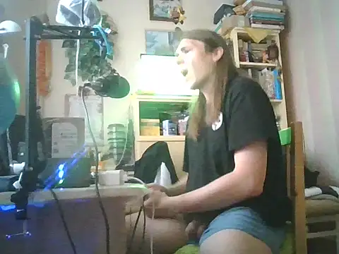 Snapshot of Davideksexy chatting on 06.01.26 Davideksexy online show from 06.01.26