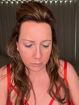 xsexycurvymilf online show from 02.18.26