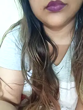 Snapshot of _Redwine_ chatting on 03.01.25 Redwine online show from 03.01.25