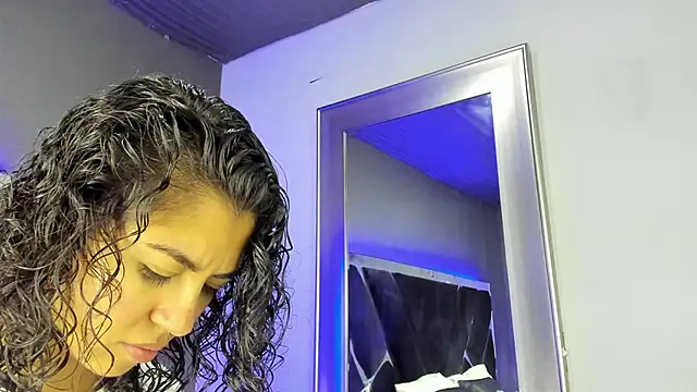 Amareto  online show from 11.16.25