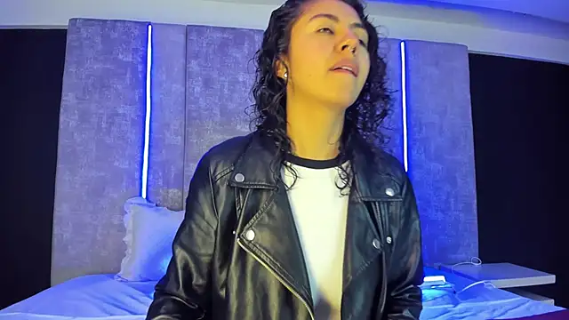 Amareto  online show from 04.18.26