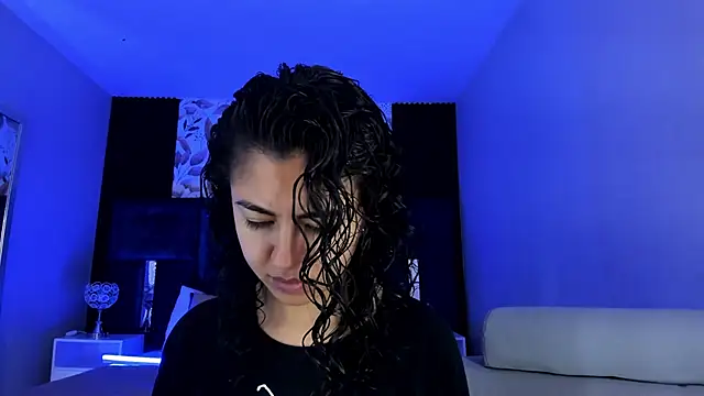 Amareto  online show from 04.20.26