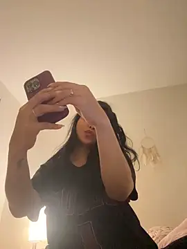 Snapshot of PetitLumiere chatting on 12.03.24 PetitLumiere online show from 12.03.24