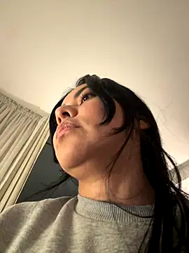 Snapshot of PetitLumiere chatting on 09.15.25 PetitLumiere online show from 09.15.25