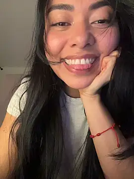 Snapshot of PetitLumiere chatting on 10.10.25 PetitLumiere online show from 10.10.25