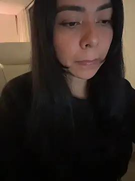 Snapshot of PetitLumiere chatting on 11.10.25 PetitLumiere online show from 11.10.25