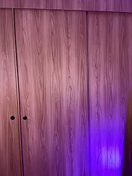 Snapshot of temptation_sweet chatting on 12.19.25 temptation sweet online show from 12.19.25