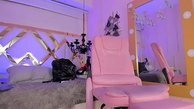 Snapshot of Juliana_Saenzz chatting on 02.05.25 Juliana Saenzz online show from 02.05.25