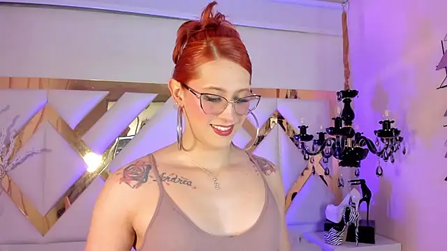 Snapshot of Juliana_Saenzz chatting on 02.25.25 Juliana Saenzz online show from 02.25.25