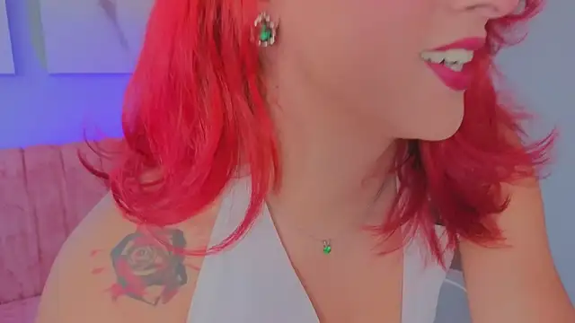 Snapshot of Juliana_Saenzz chatting on 11.04.25 Juliana Saenzz online show from 11.04.25