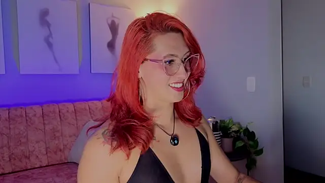 Snapshot of Juliana_Saenzz chatting on 11.12.25 Juliana Saenzz online show from 11.12.25