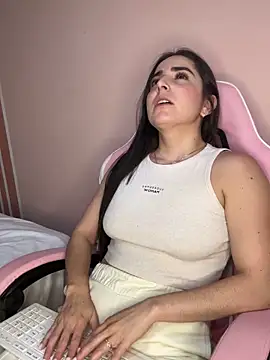 Victoria-And1 online show from 09.13.25