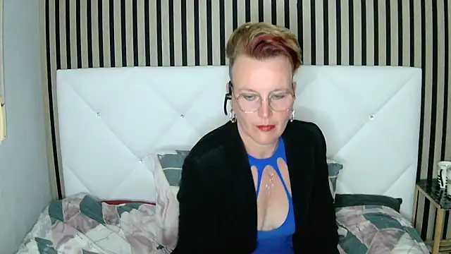 xxNoeliaxx online show from 02.20.25