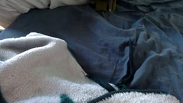 Snapshot of molozeb chatting on 09.21.25 molozeb online show from 09.21.25