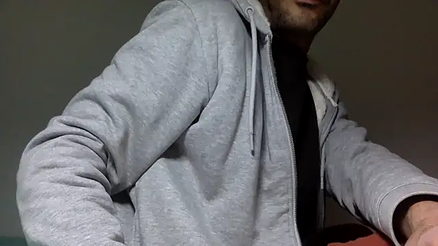 Snapshot of molozeb chatting on 11.12.25 molozeb online show from 11.12.25