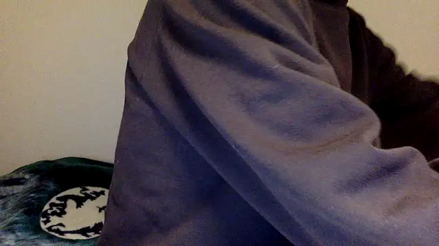 Snapshot of molozeb chatting on 12.04.25 molozeb online show from 12.04.25