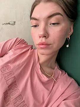 Lisaaa Alisa online show from 04.29.26