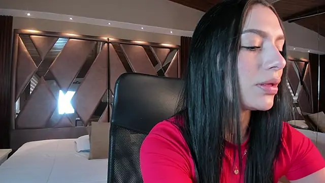 Snapshot of carina_rossi chatting on 10.23.25 carina rossi online show from 10.23.25