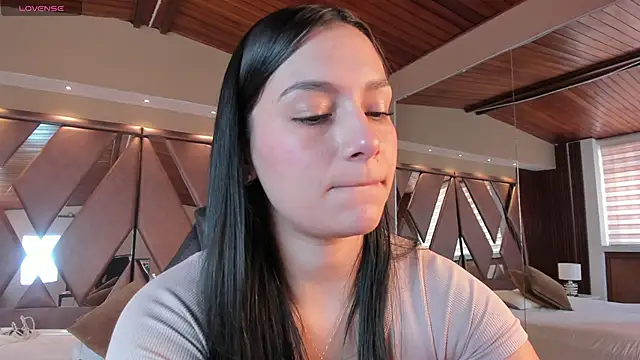 Snapshot of carina_rossi chatting on 11.07.25 carina rossi online show from 11.07.25