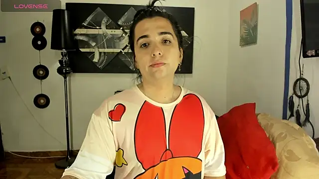 SARAMISHA online show from 09.25.25