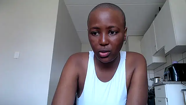 Snapshot of officialkhakes_za chatting on 12.10.24 officialkhakes za online show from 12.10.24