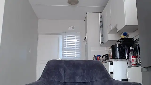 officialkhakes za online show from 11.21.25