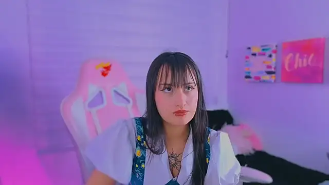 Snapshot of Sara__Ramirez chatting on 09.26.25 Sara  Ramirez online show from 09.26.25