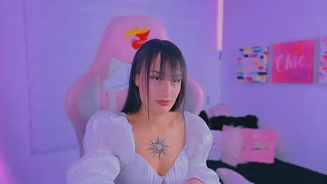 Snapshot of Sara__Ramirez chatting on 09.27.25 Sara  Ramirez online show from 09.27.25